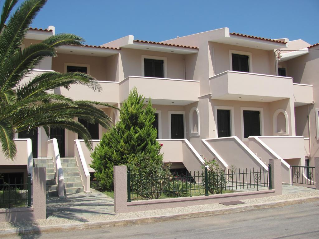 Lakonia Bay Apartments Arcangelo Esterno foto