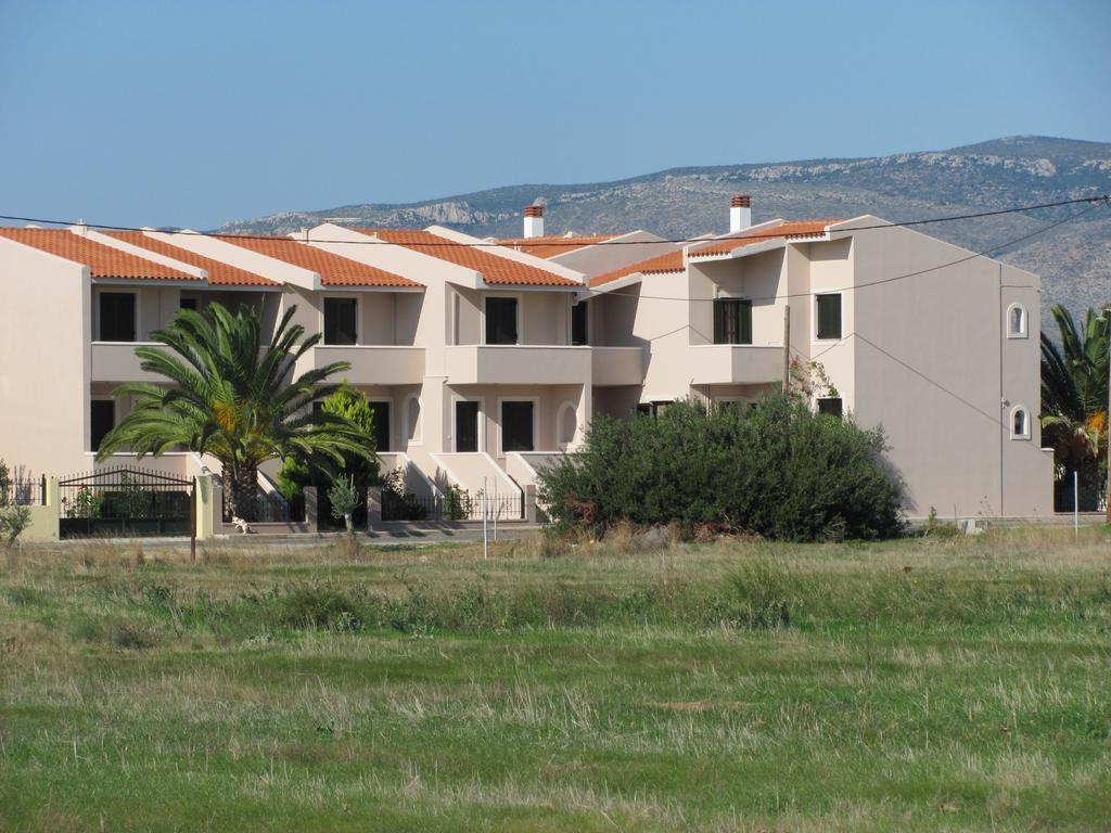 Lakonia Bay Apartments Arcangelo Esterno foto