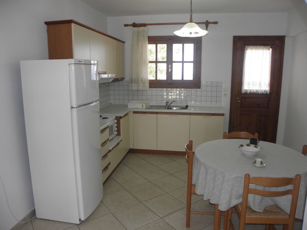 Lakonia Bay Apartments Arcangelo Esterno foto